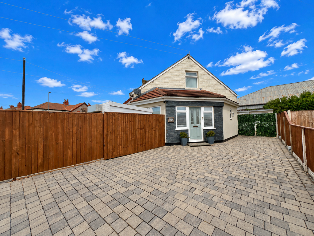 Property photo 2 of 23