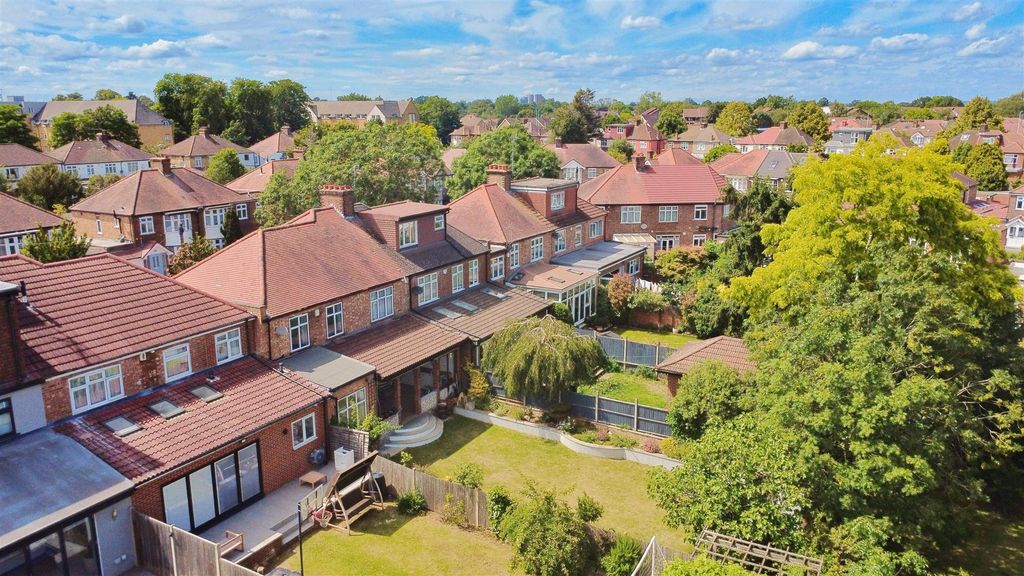 Property photo 2 of 20 Dji_Fly_