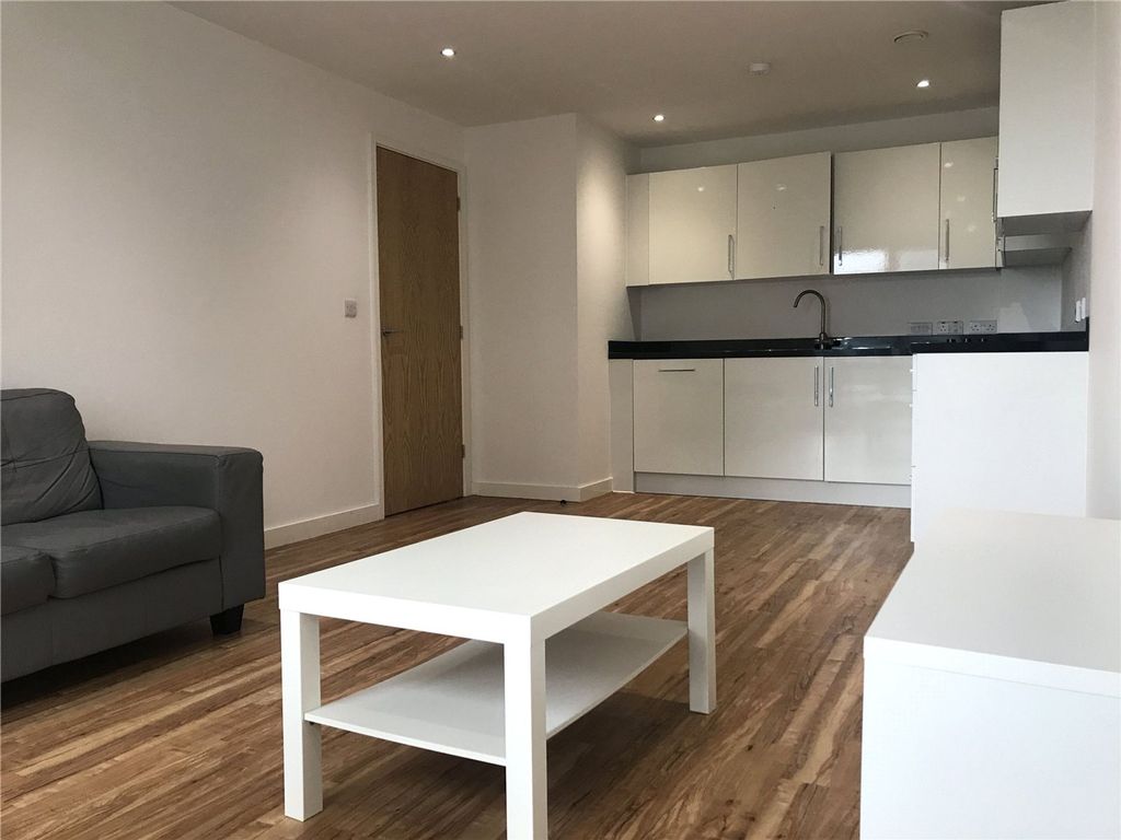Property photo 2 of 11