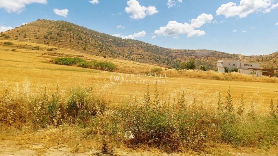 Property photo 1 of 1