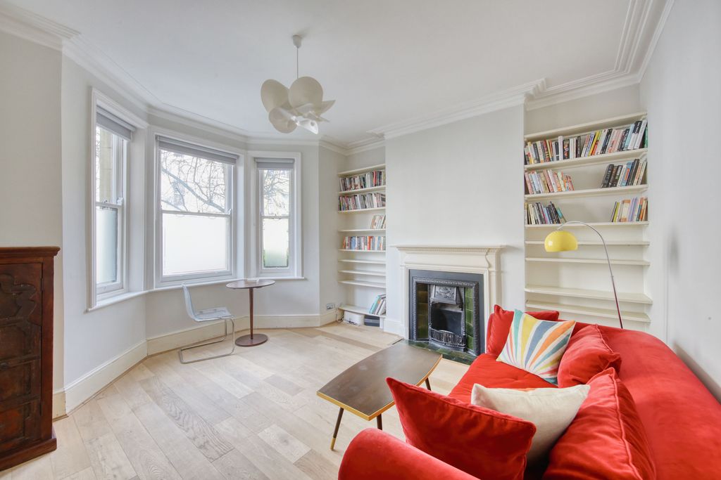 Property photo 1 of 11