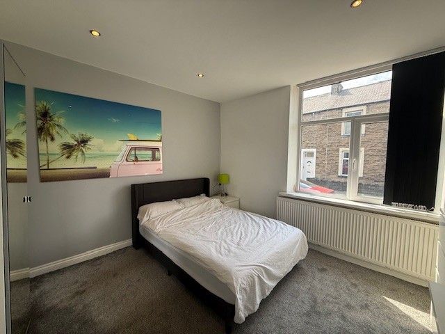 Property photo 1 of 2