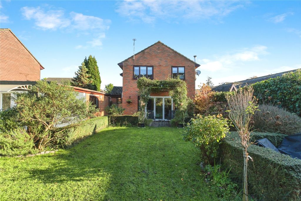 Property photo 1 of 22 Picture No. 12