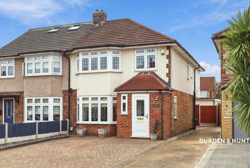 Property photo 1 of 27