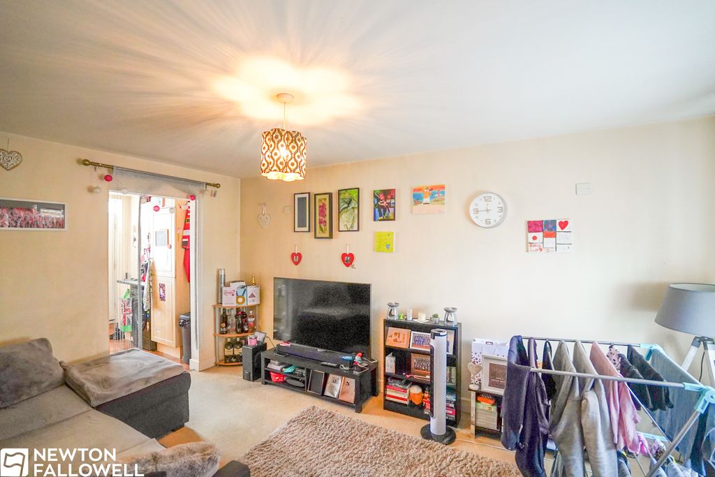 Property photo 3 of 9