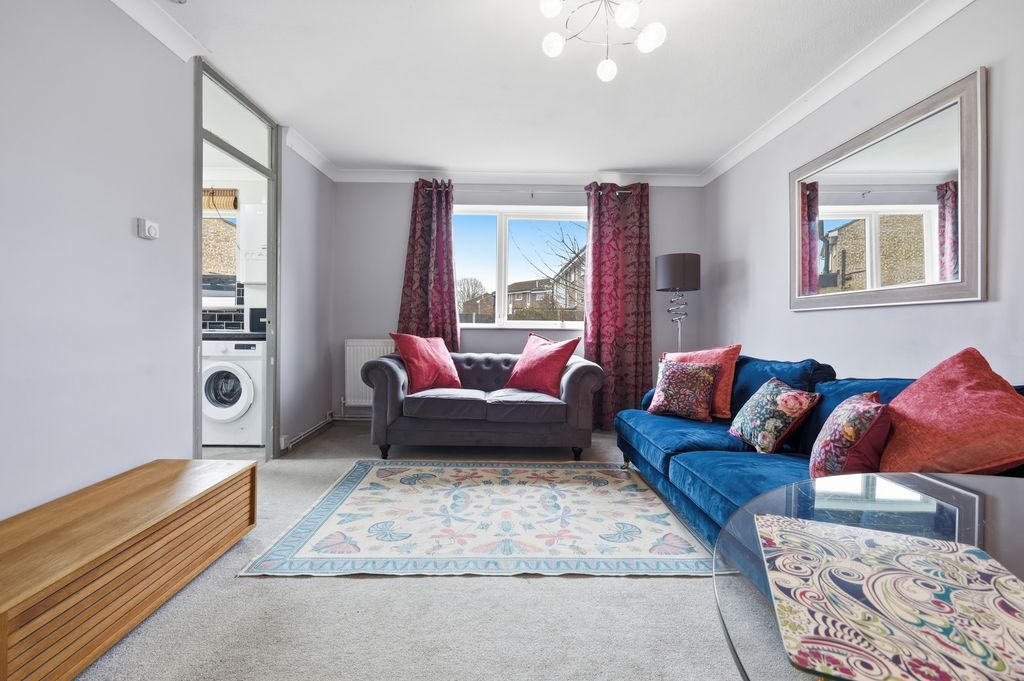 Property photo 2 of 12