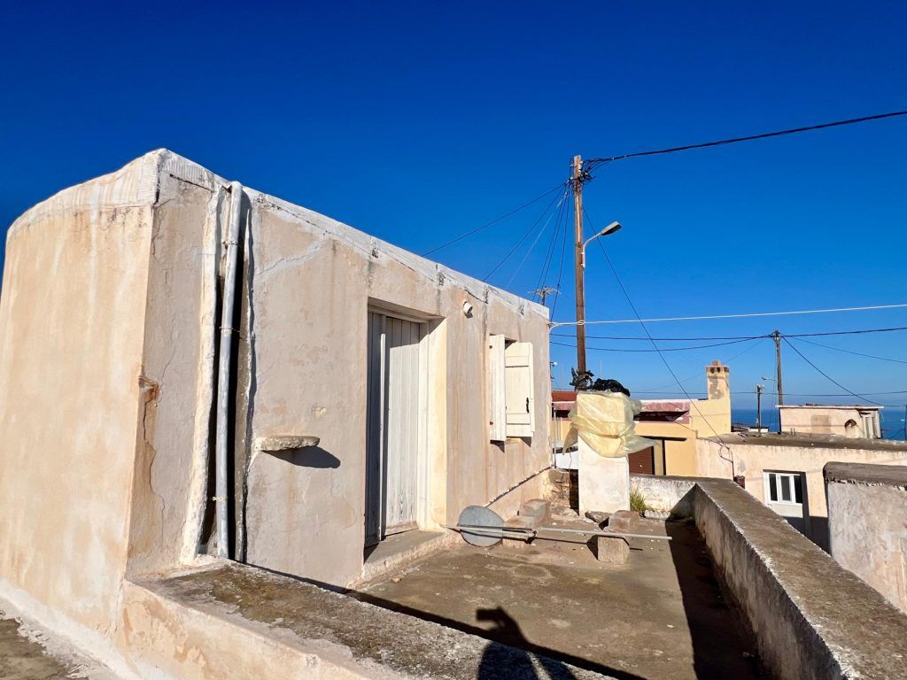 Property photo 1 of 25