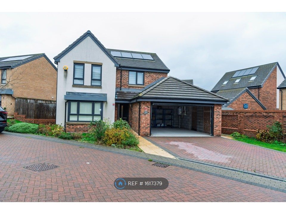Property photo 2 of 27 Double Garage