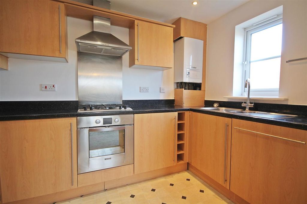 Property photo 3 of 8