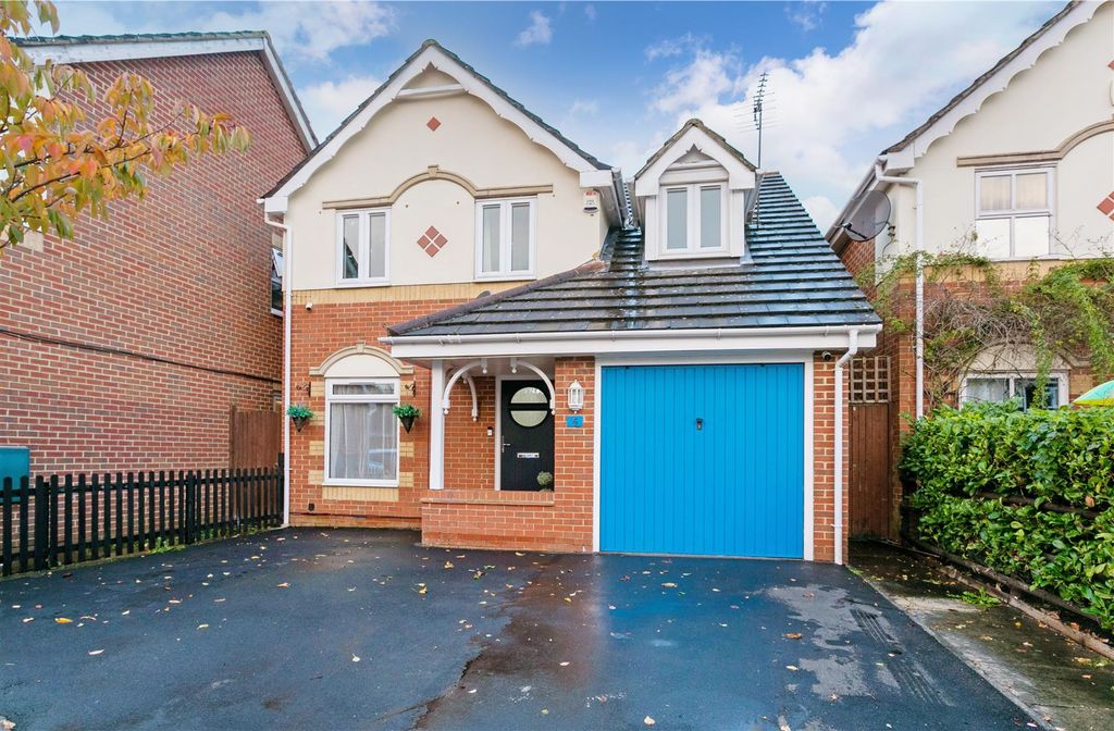 Property photo 1 of 19 5 Gervaise Close -1.Jpg