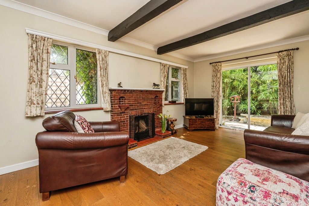 Property photo 3 of 16 Pbox-Img.Jpg