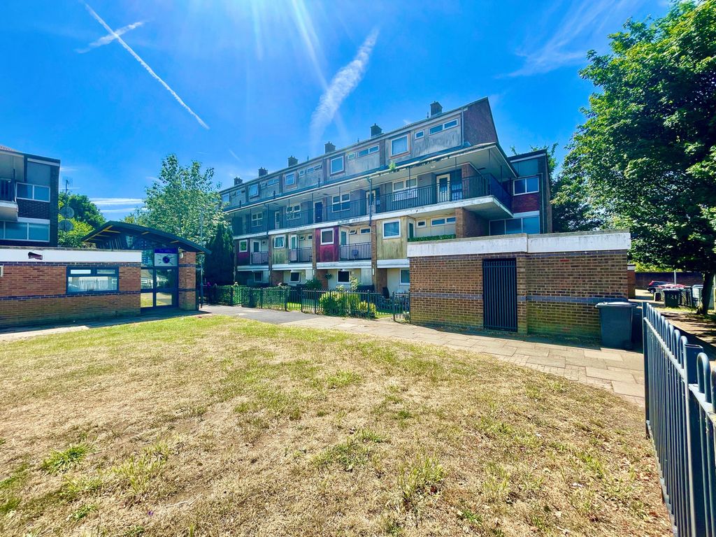 Property photo 1 of 22