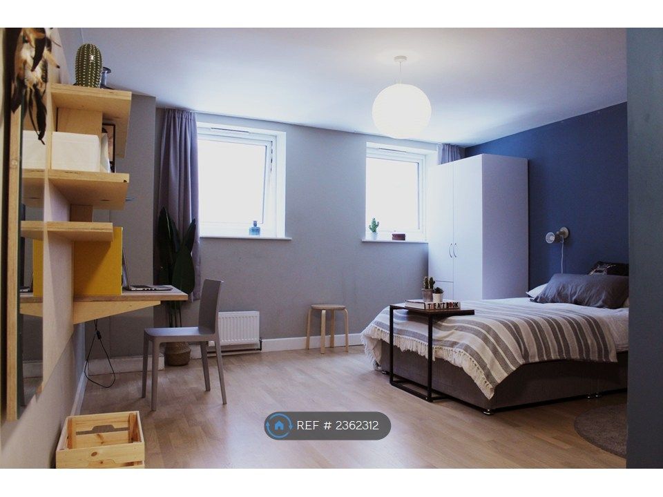 Property photo 1 of 3