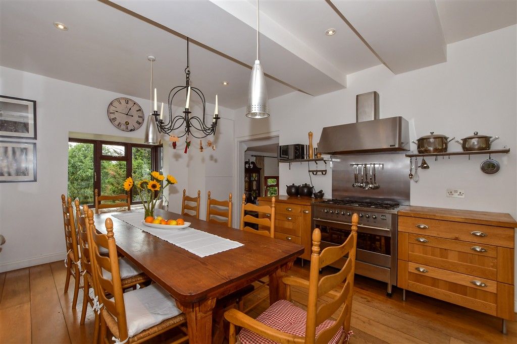 Property photo 2 of 15 Kitchen/Breakfast Room