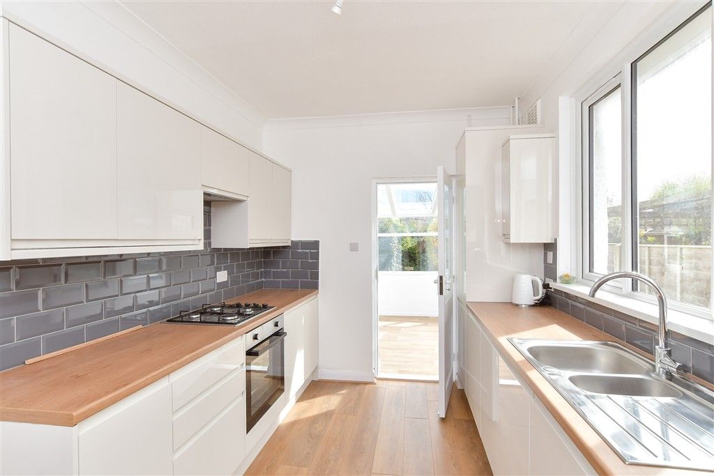 Property photo 1 of 16 Kitchen