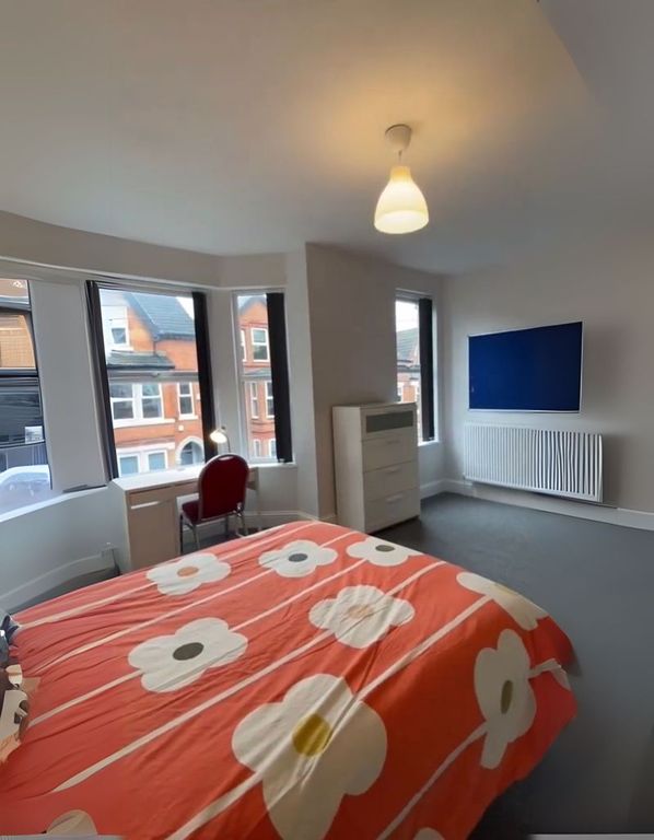 Property photo 2 of 8 Photo 3