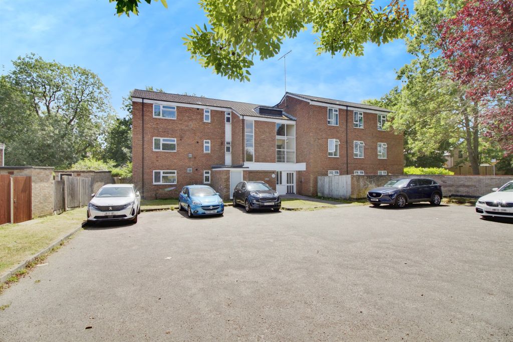 Property photo 1 of 17