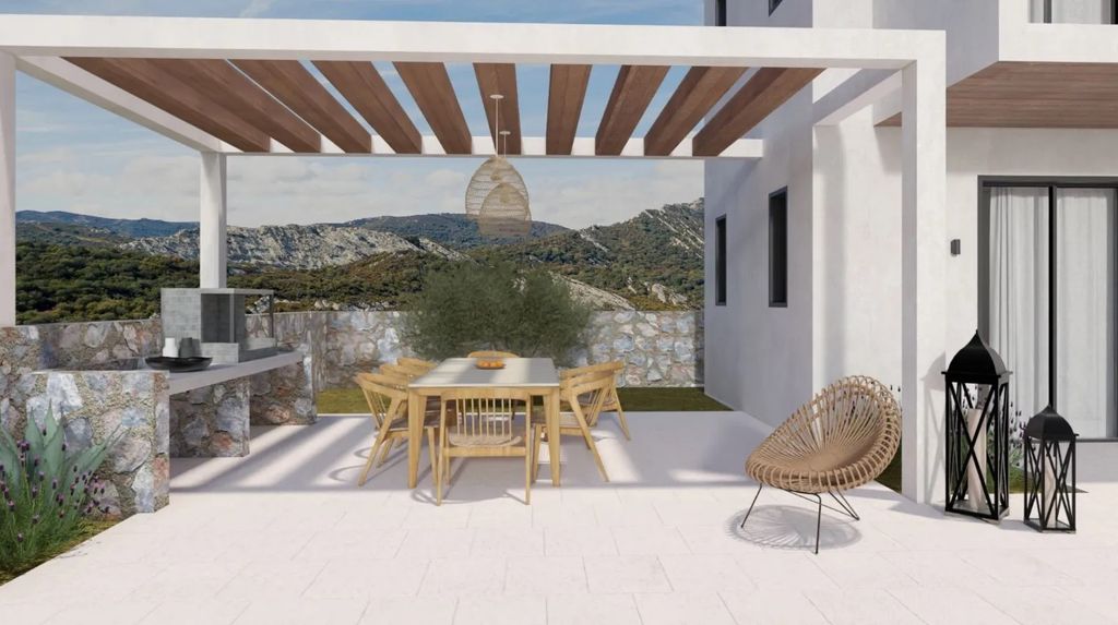 Property photo 3 of 14