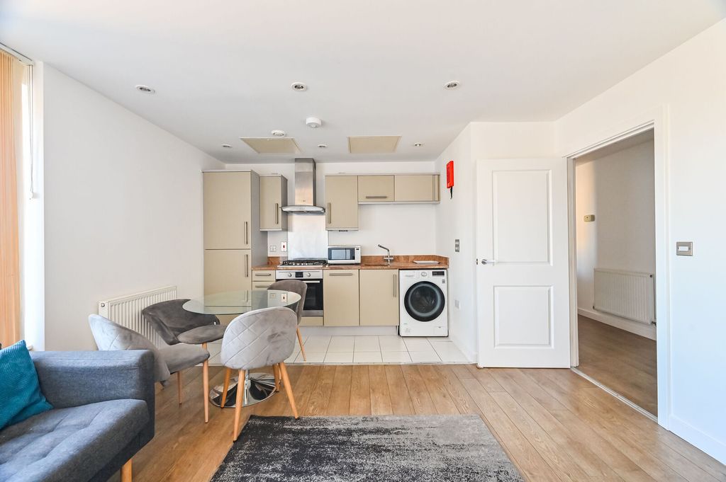Property photo 1 of 19