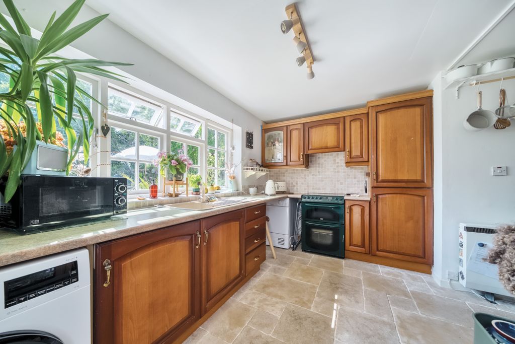 Property photo 3 of 15 Kitchen Area