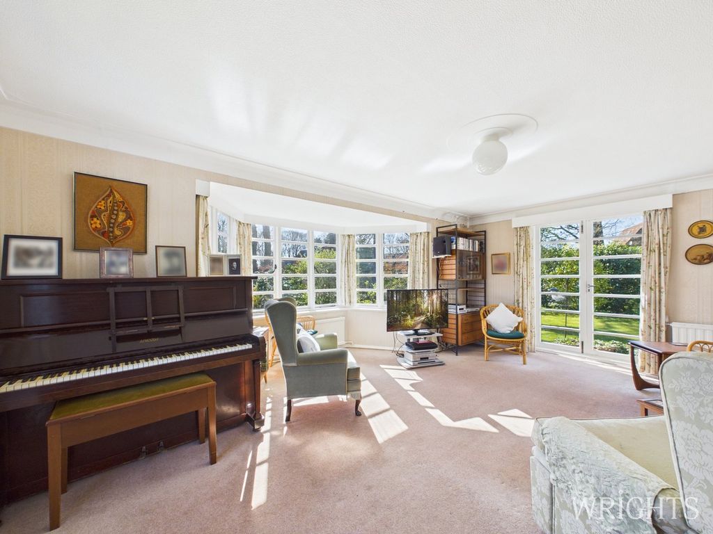 Property photo 3 of 43