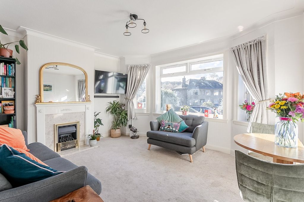 Property photo 2 of 24