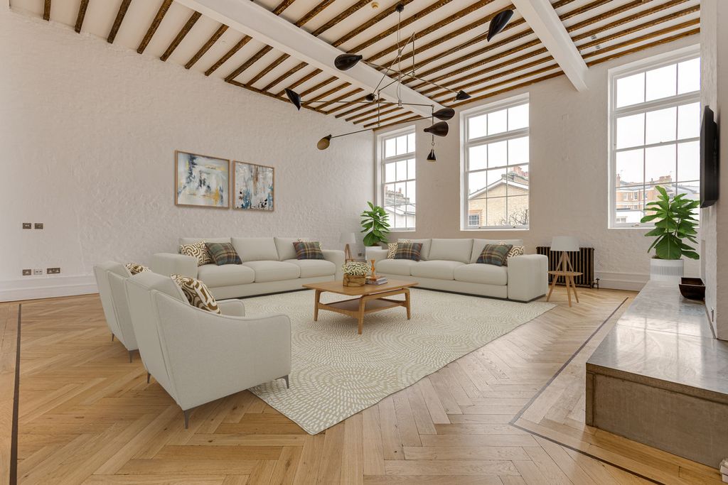 Property photo 1 of 23