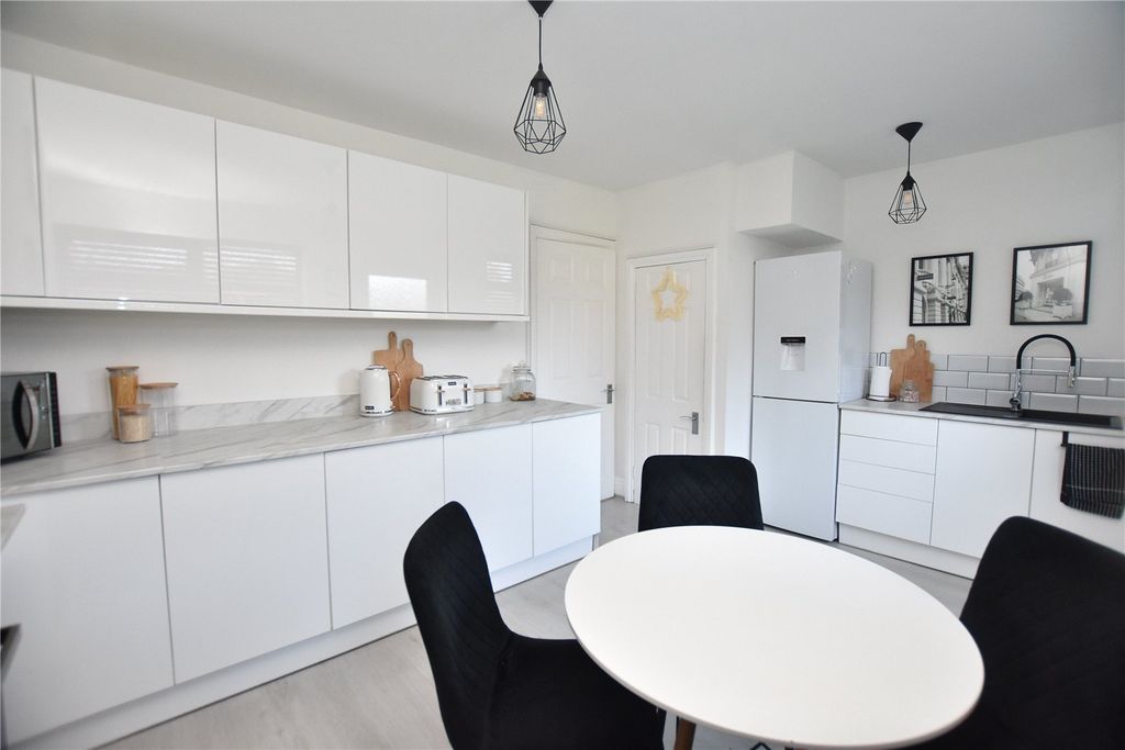 Property photo 3 of 13 Picture No. 08