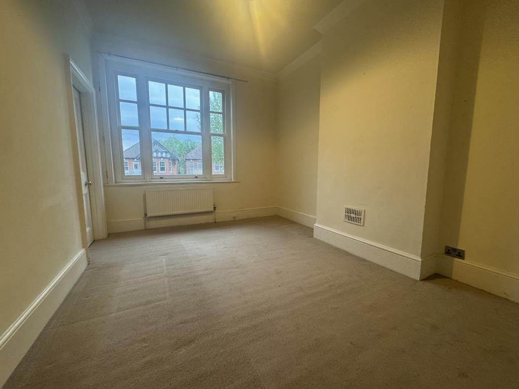 Property photo 3 of 10 Bedroom