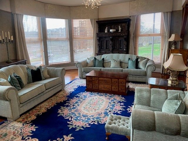 Property photo 2 of 19