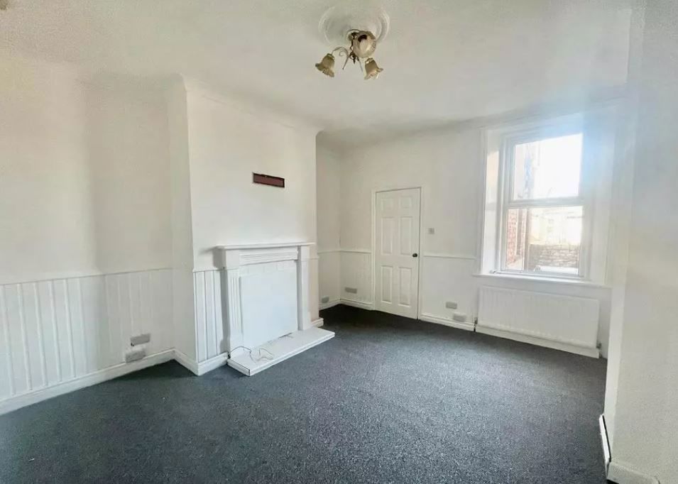 Property photo 2 of 4