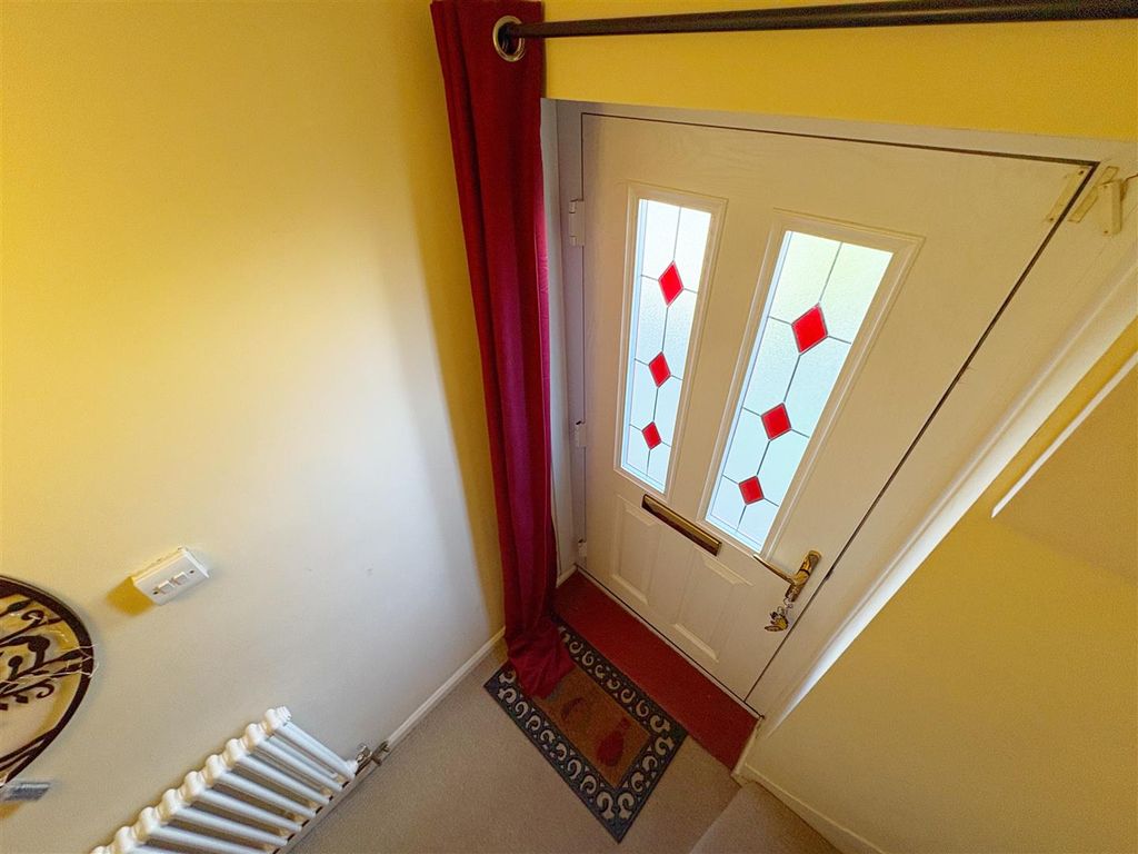 Property photo 3 of 23 Hallway.Jpg