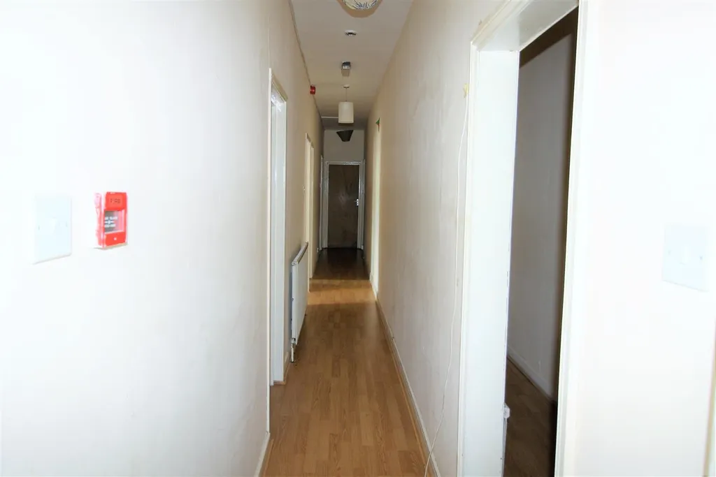 Woodville Road, Cardiff CF24 - View 3