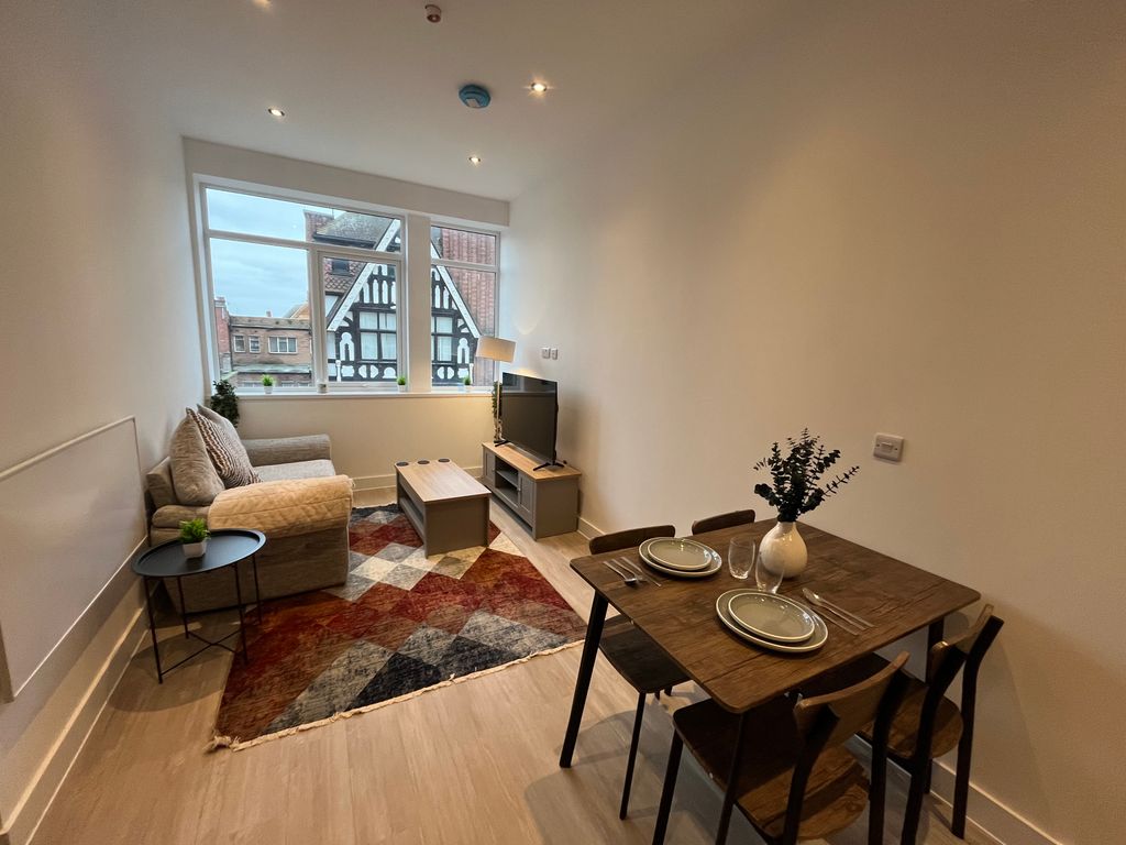 Property photo 1 of 10 Cover