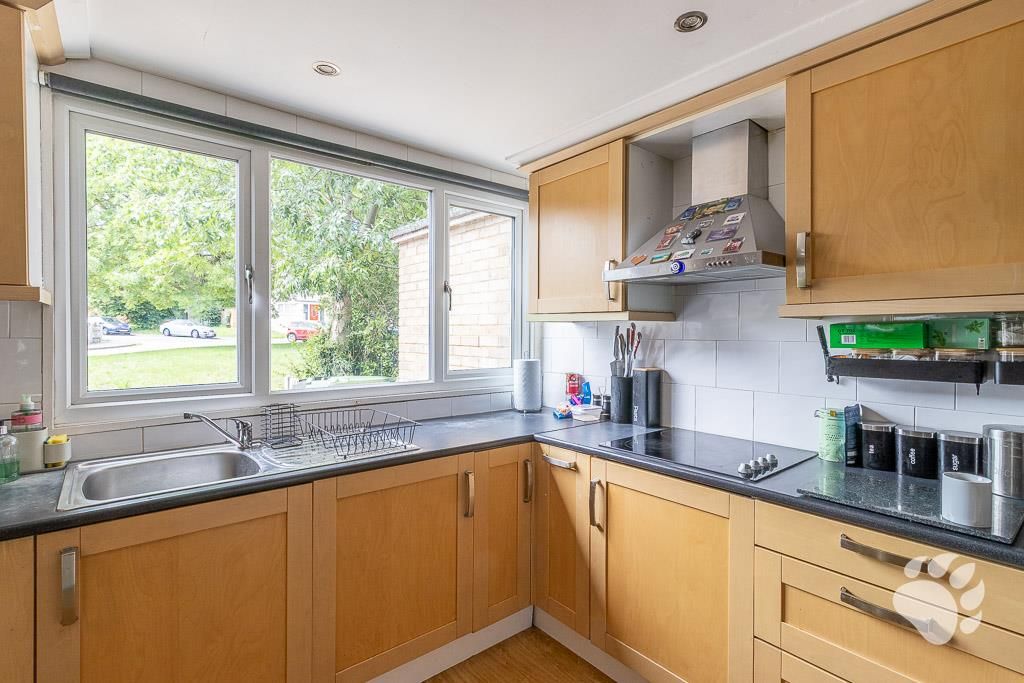 Property photo 3 of 20 Kitchen