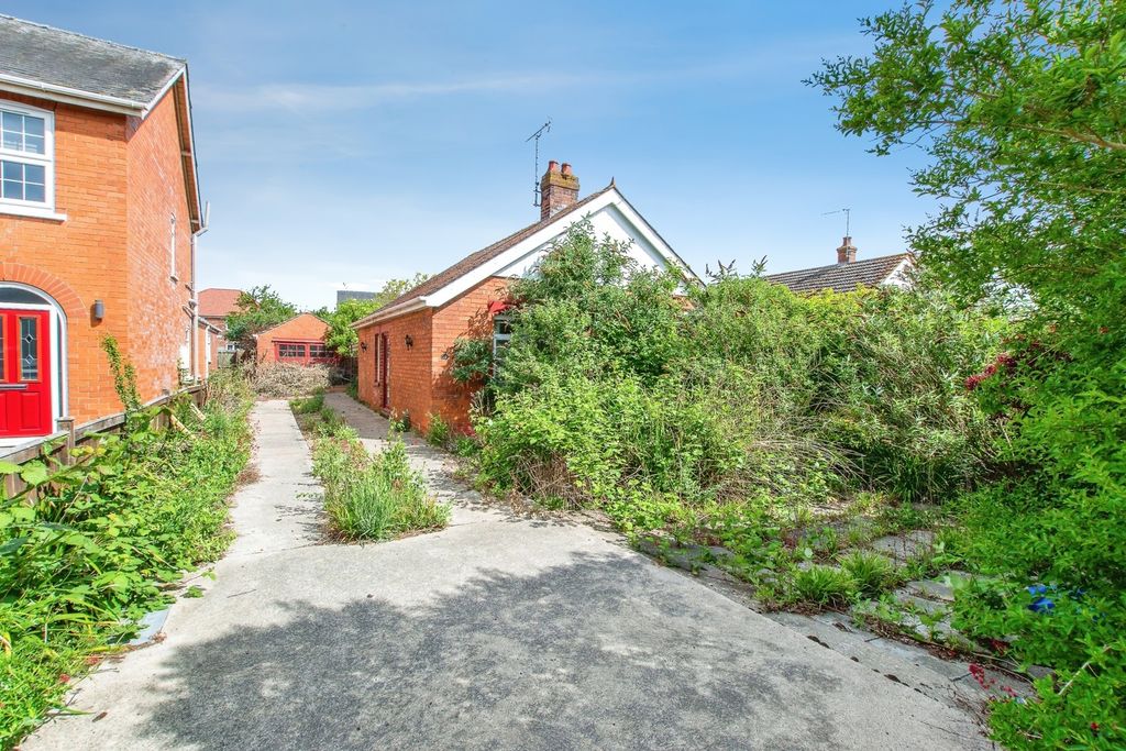 Property photo 1 of 11 Pbox-Img.Jpg
