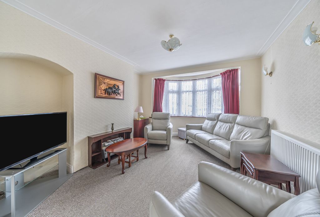 Property photo 3 of 13 1356090-8-68Cabd1...
