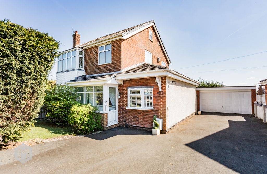 Property photo 1 of 33 Picture No. 17