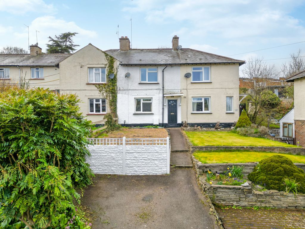 Property photo 1 of 21 Woodlands Avenue, Berkhamsted