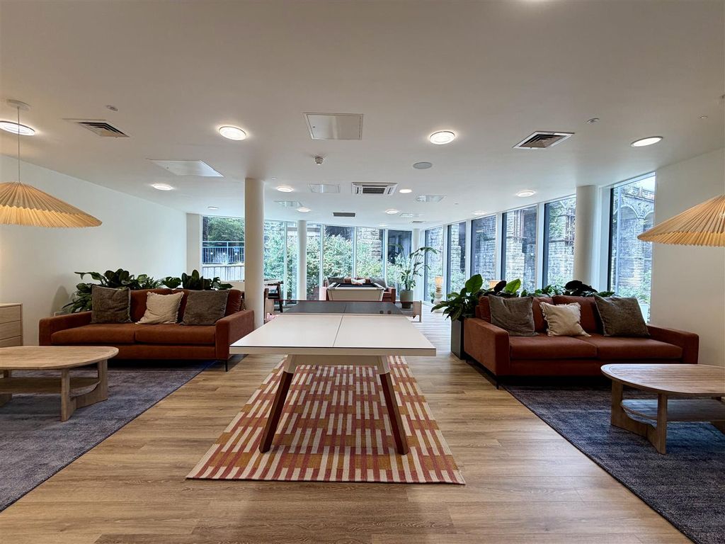 Property photo 3 of 6 Communal Lounge Pic 1.Jpeg