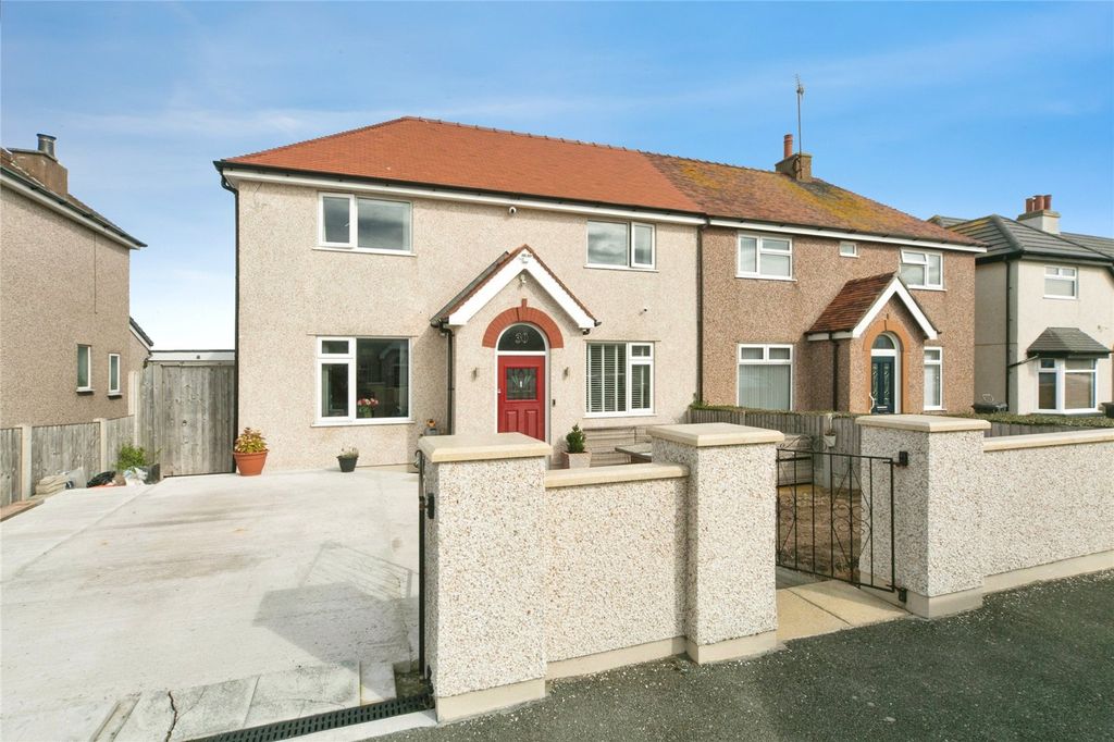 Property photo 1 of 24 Picture No. 04