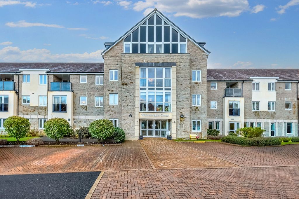 Property photo 1 of 24