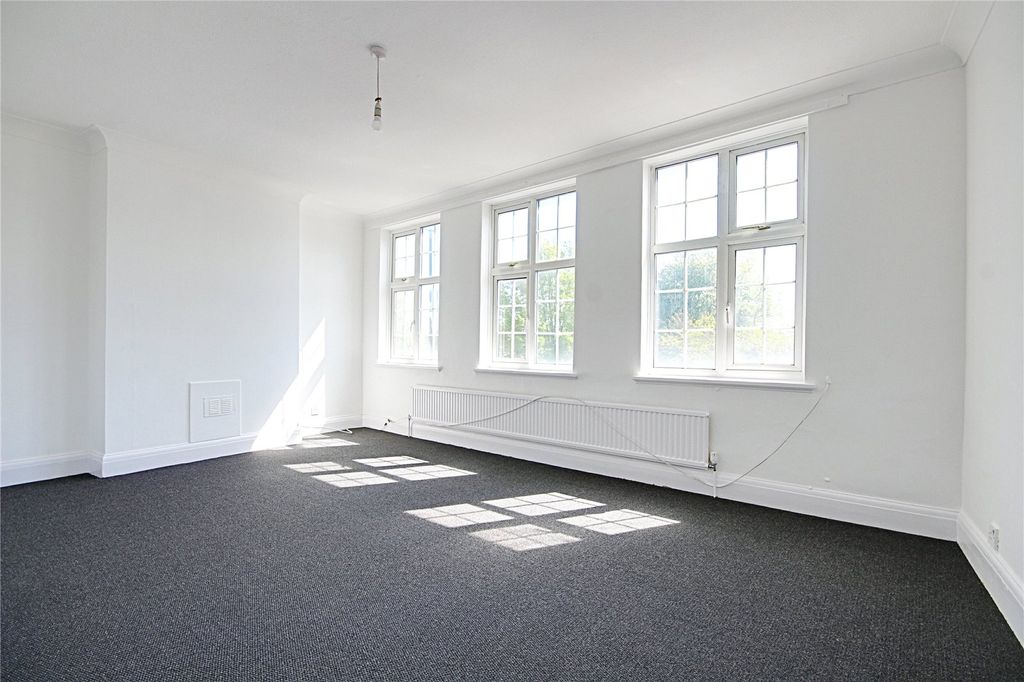 Property photo 1 of 15 Picture No. 24