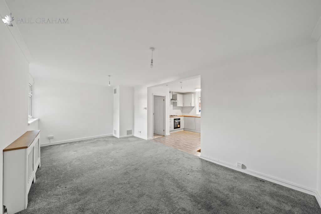 Property photo 2 of 13 Dsc08042