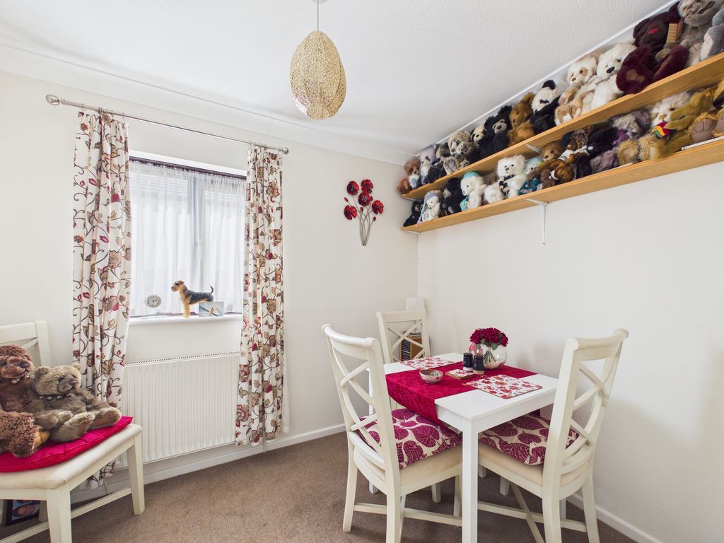 Property photo 3 of 11 Bedroom