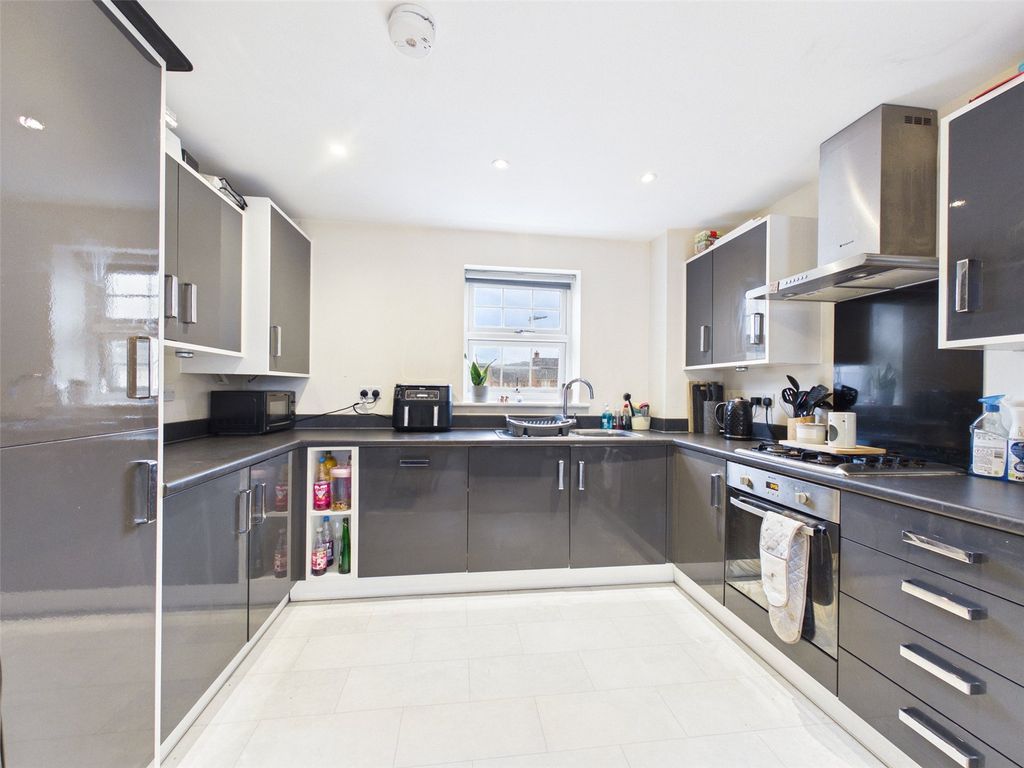 Property photo 2 of 9 Picture No. 08