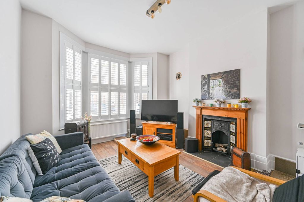 Property photo 1 of 22