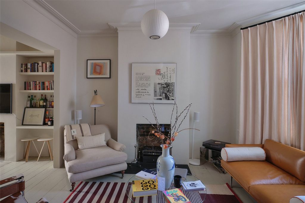 Property photo 2 of 33 Picture No. 41