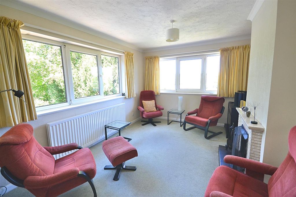 Property photo 2 of 31 01.Png