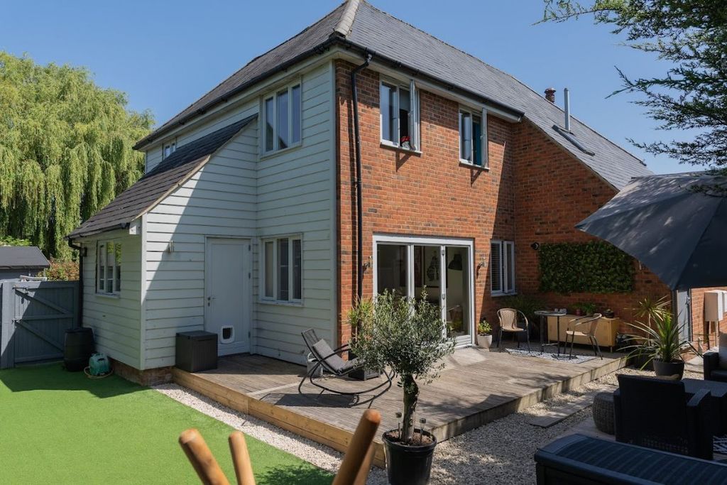 Property photo 3 of 47